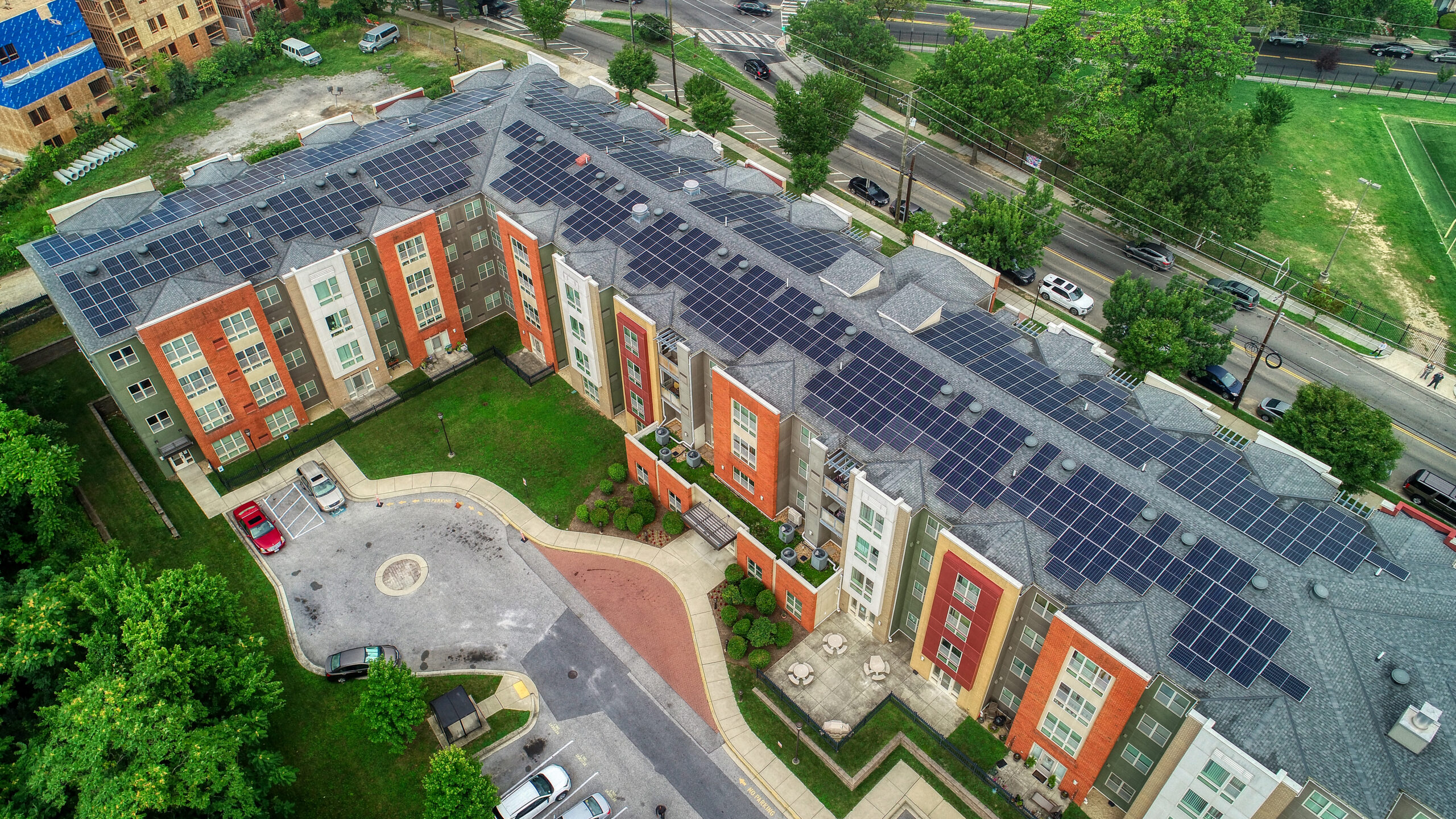 <strong><h2>NHP4</h2></strong> 700 kW dc